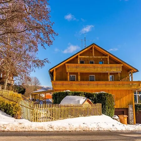 Bayerisch Hausl Kro 3*