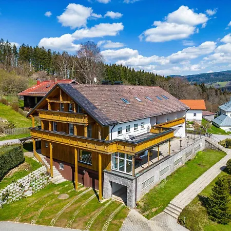 Bayerisch Hausl 3* Bayerisch Eisenstein
