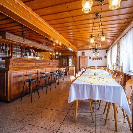 Bayerisch Hausl Πανδοχείο 3*