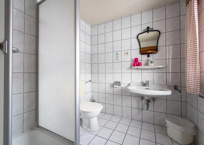 Bayerisch Hausl 3*