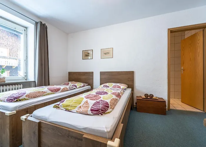 Bayerisch Hausl 3*